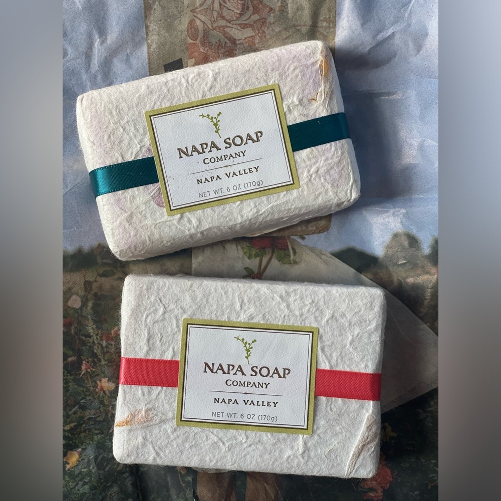 TWO BARS luxury red wine, Rosé wine soap bars / NAPA SOAP COMPANY
